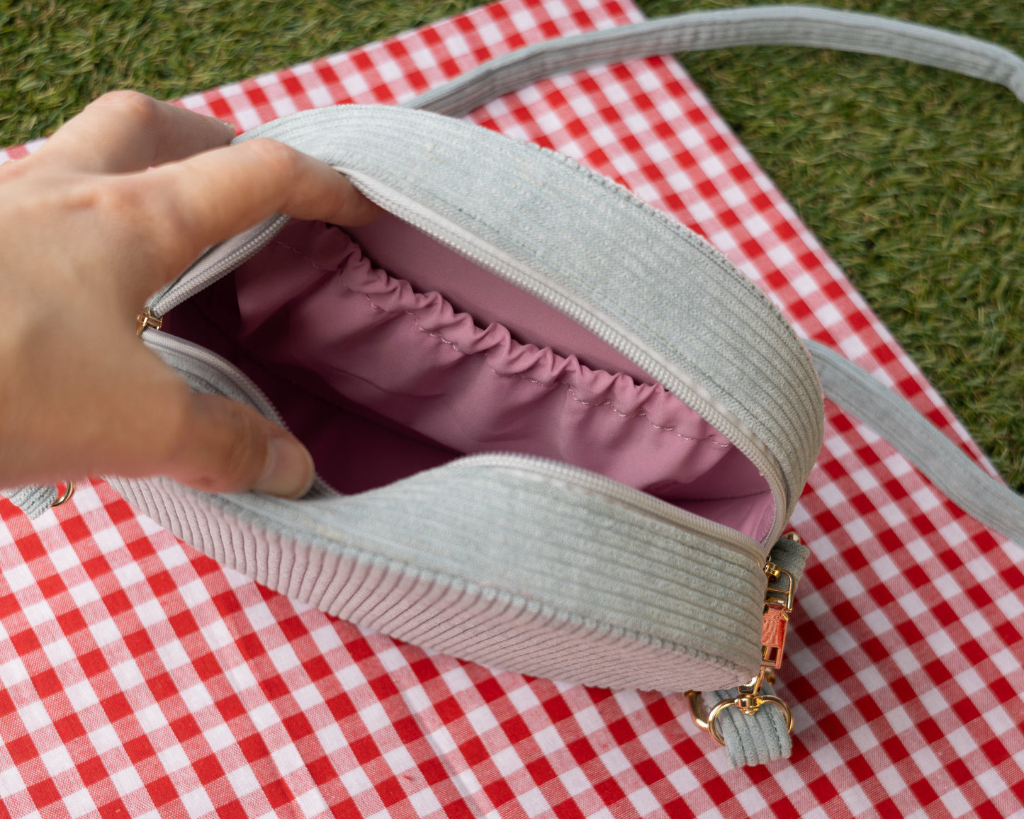 PREORDER Rat - Corduroy Crossbody bag