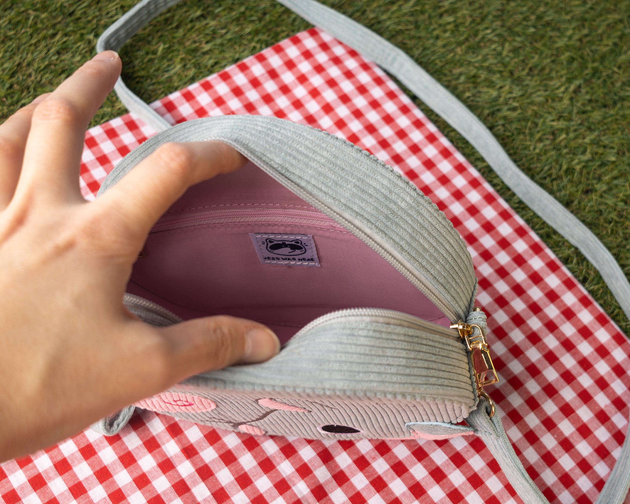 健chris PorkChop × RATS アクセサリーケース PREORDER Rat - Corduroy Crossbody bag – Jess Was Here