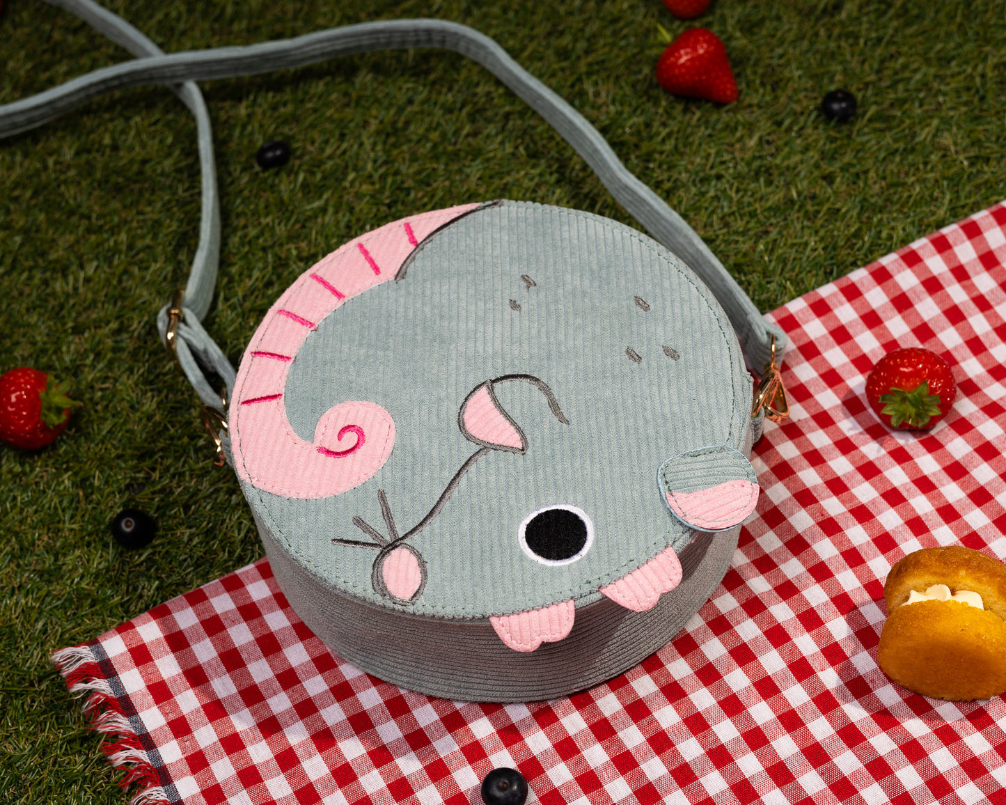 PREORDER Rat - Corduroy Crossbody bag